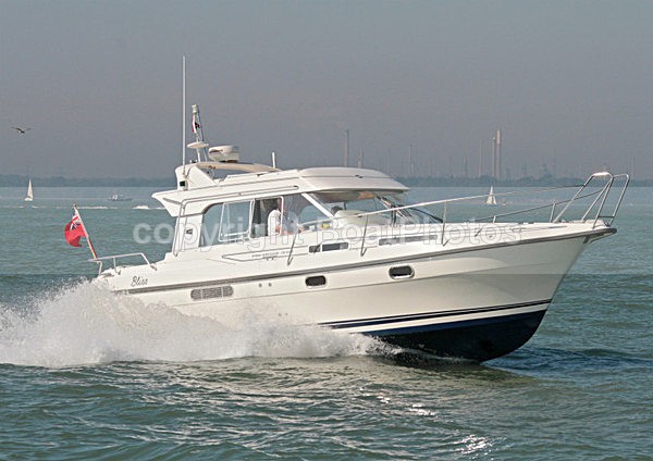 110929 BLISS NIMBUS 310 IMG_9161 - Motorboats - Hardtop