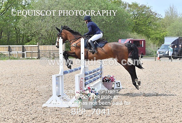 BPP_7041 - CLASS 5 FRI Veterans Show Jumping