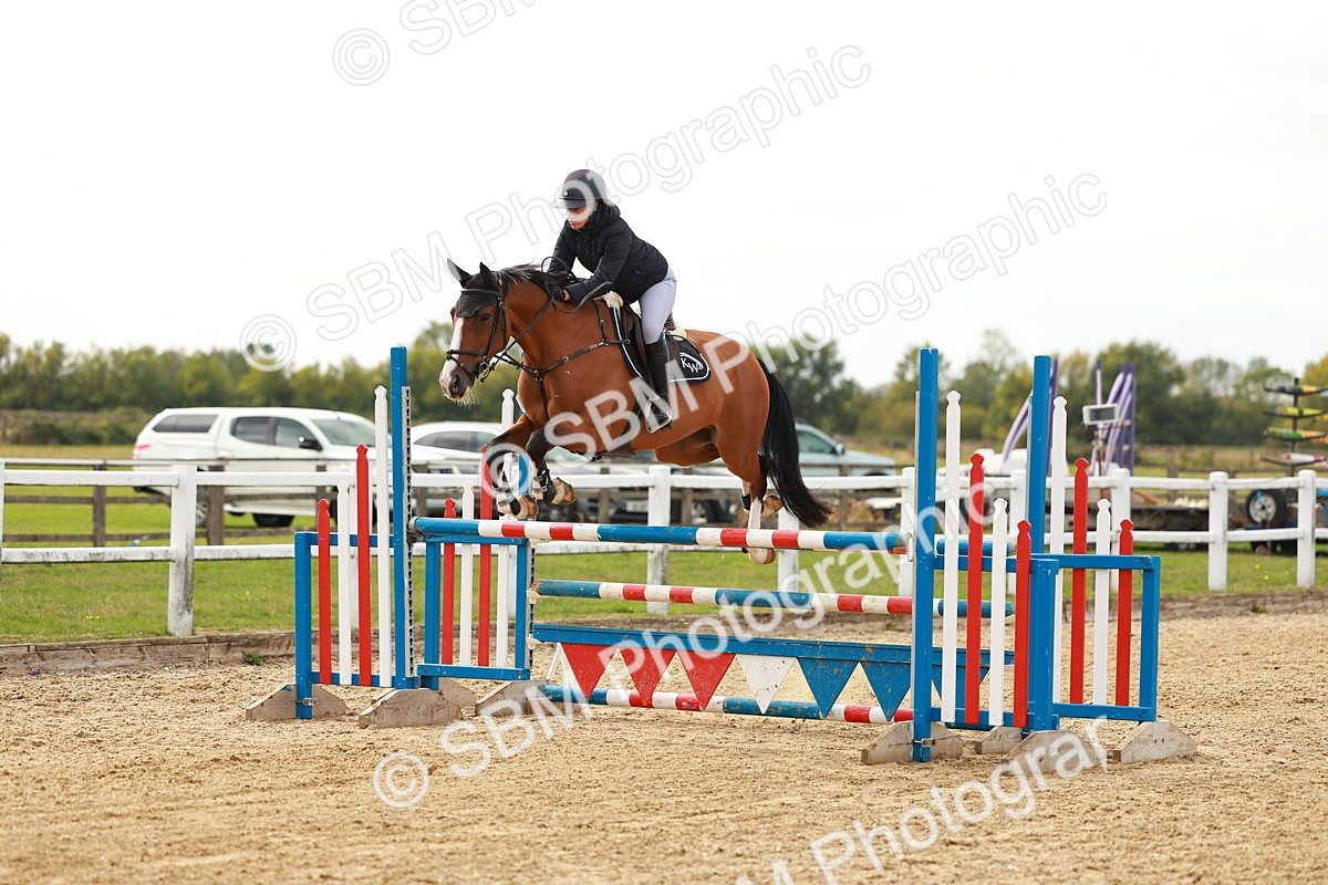 SBM_001689 - Class 4 - Senior Newcomers - 1.10m