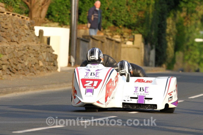 TT148584 - Tuesday Practice - Sidecars