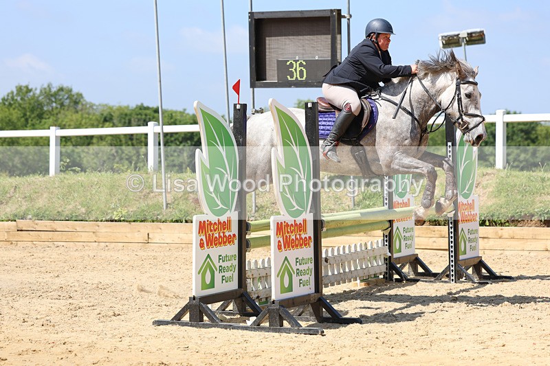 3E7A9553 - Class 8: Senior 80cm