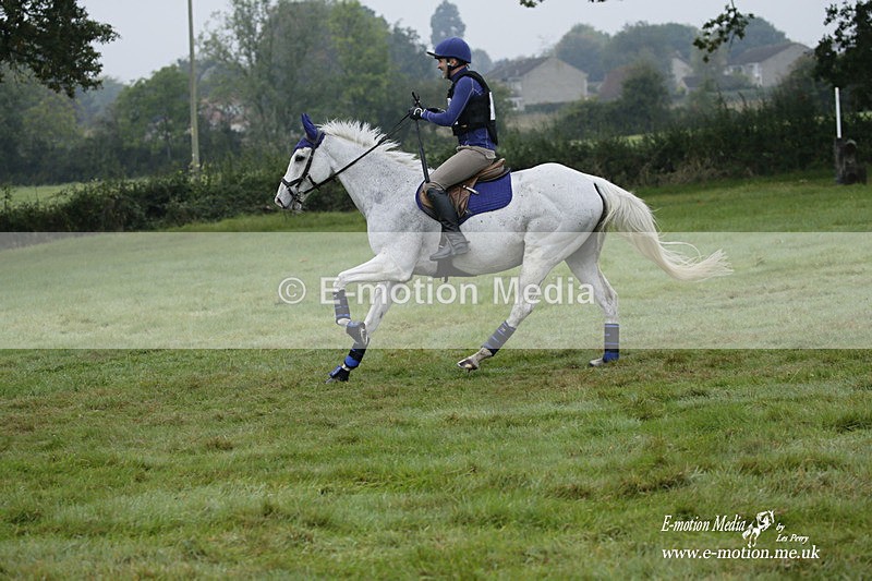 WWHT 171021 0057 - Novice Restricted (0.80m)  17/10/21