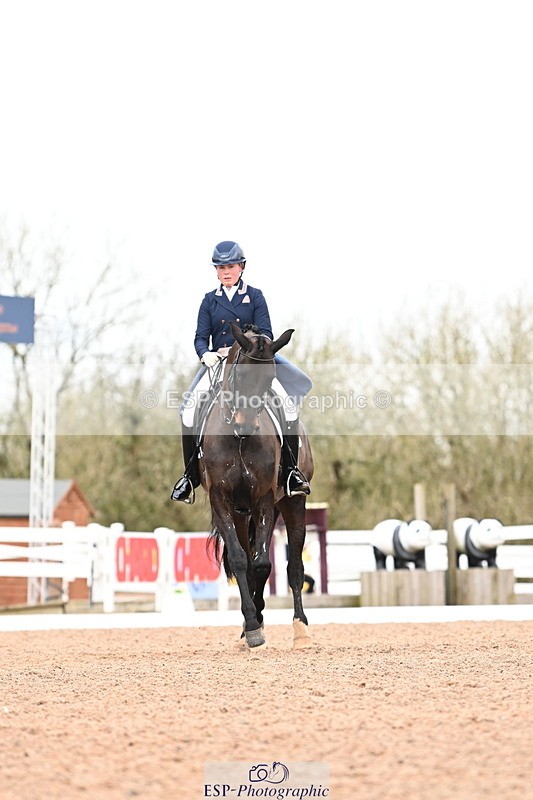 240218A-122821-07141 - 160-Abbie.Newbury-Seagry.Firstamour