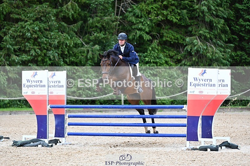 240706-181708-17667 - Cls 39 1.05m Amateur Quali and Open