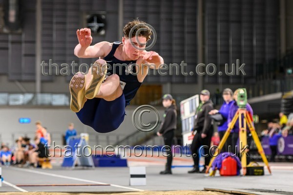 AgeInd25SUN-911906 - Field Male