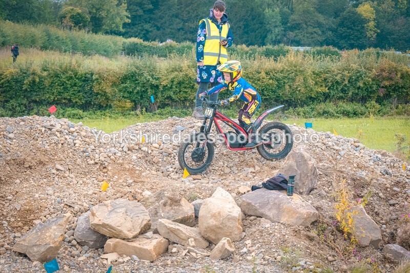 DSCF0546 - Ripon MC Trial 27/09- kids