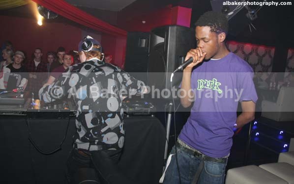 001 - Soul:ution vs Strange Fruit  28.05.10