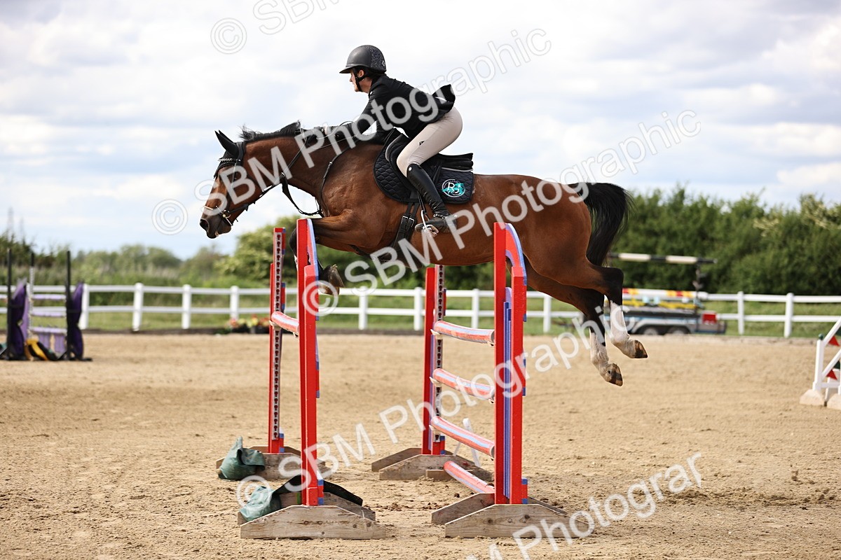SBM_003790 - Class 13 - Senior Foxhunter - 1.20m