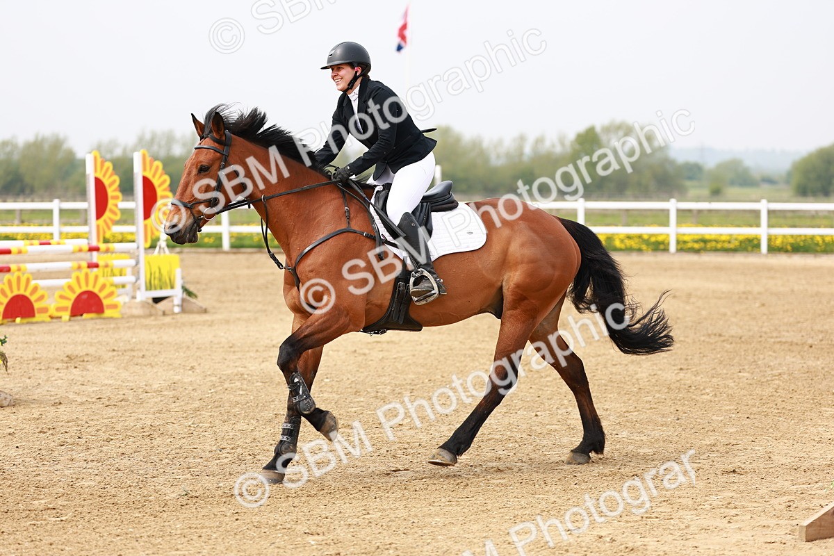  - Class 17 - Senior 1.05m