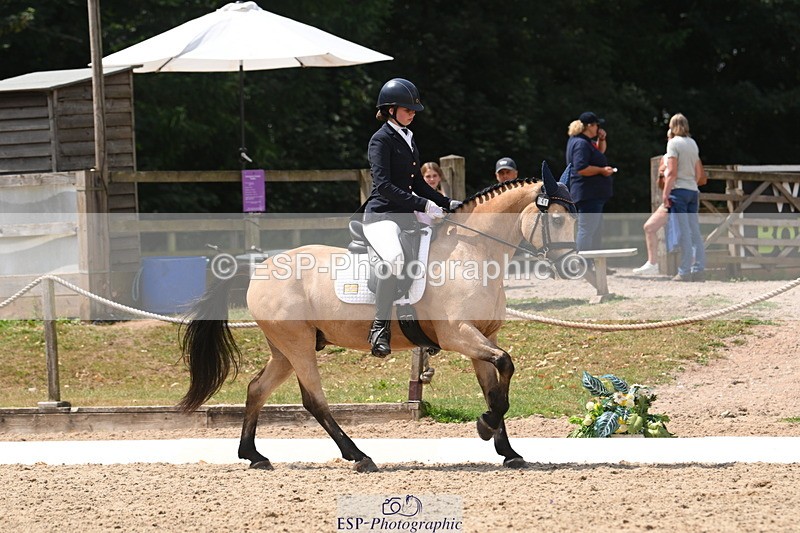 250719A-125532-05174 - 141-Chloe.Dunn-Towerhill.Shamie