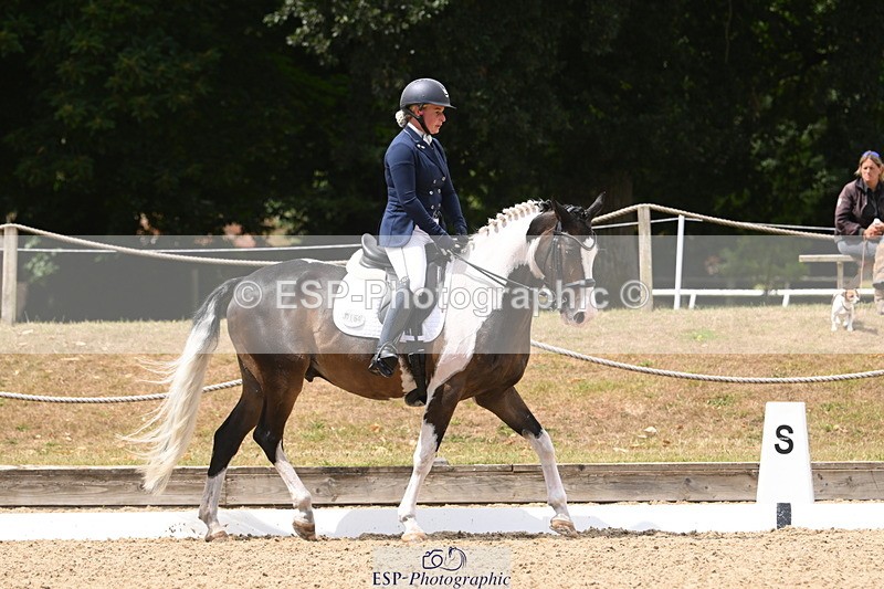 250720A-123758-10406 - 164-Dominique.Kinnaird-Perry-Pallas.Vanquish