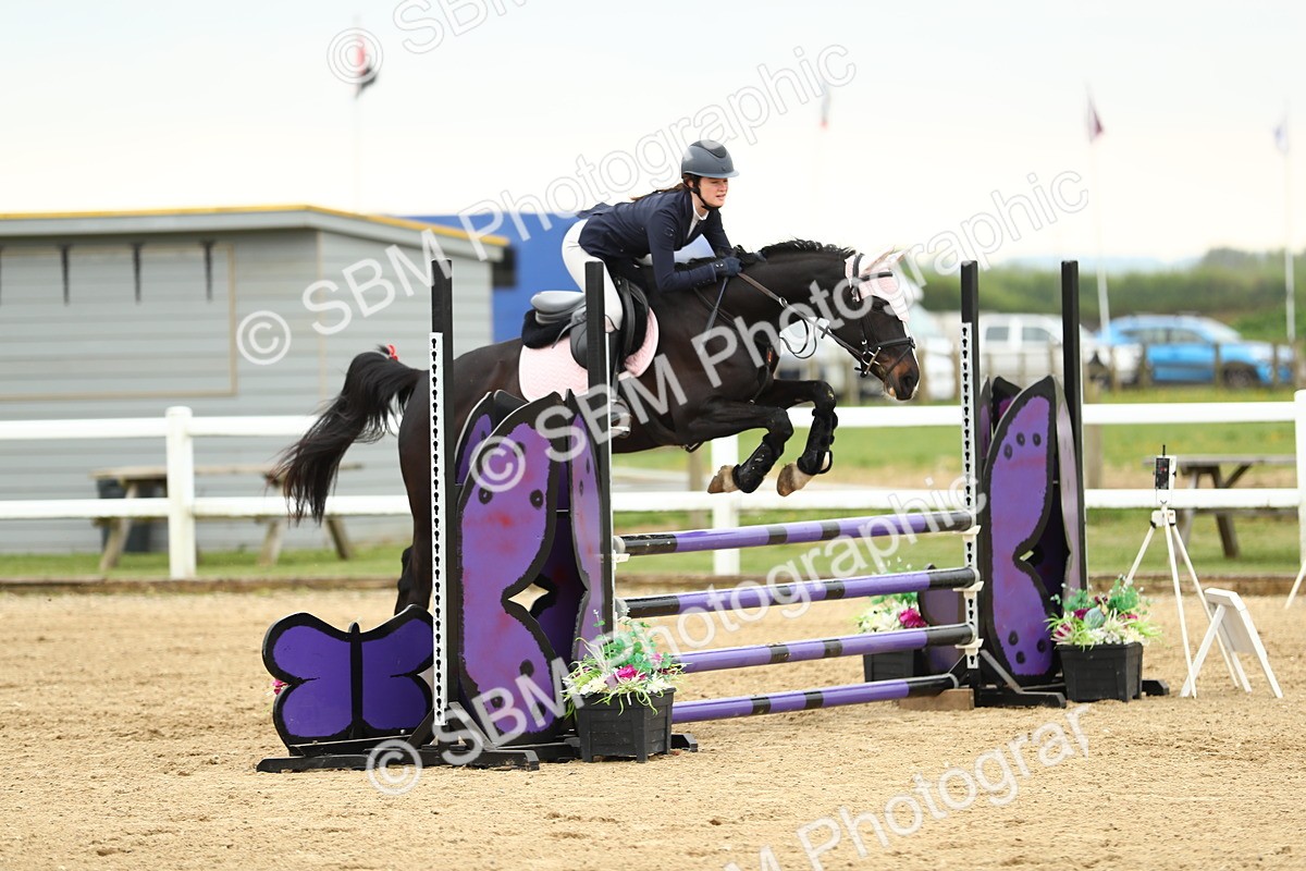 SBM_000444 - Class 2 - Senior British Novice 90cm