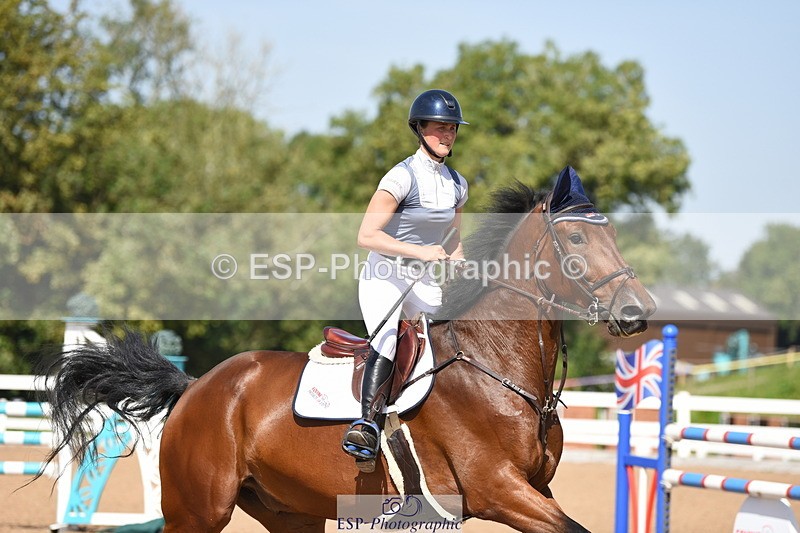 230906A-135550-00525 - Foxhunter & 1.20m Open