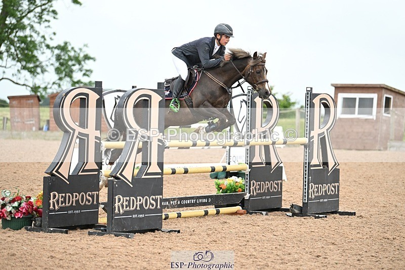 250607-130435-01143 - Cls 13 Pony Foxhunter and 1.10m