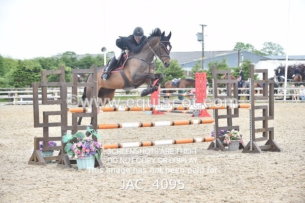 JAC_4095 - CLASS 4 - SAT -Senior Newcomers/ 1.10m Open
