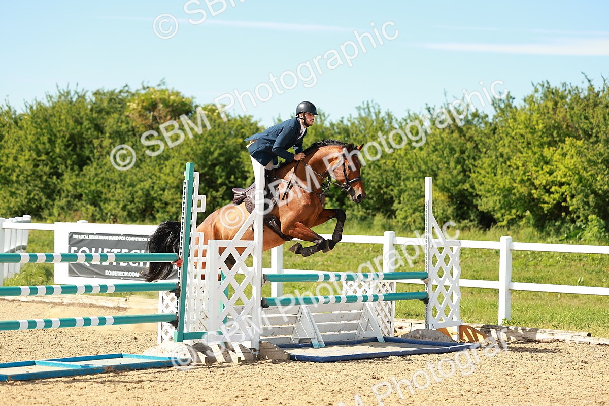 SBM_002914 - Class 4 - Senior Newcomers - 1.10m