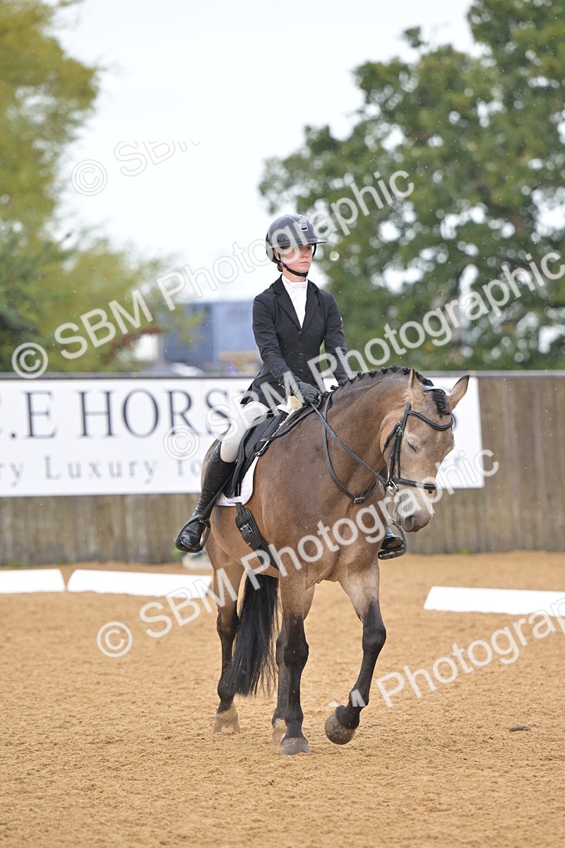 SBM_00489 - D2 - Small Tour Championship Intro 2