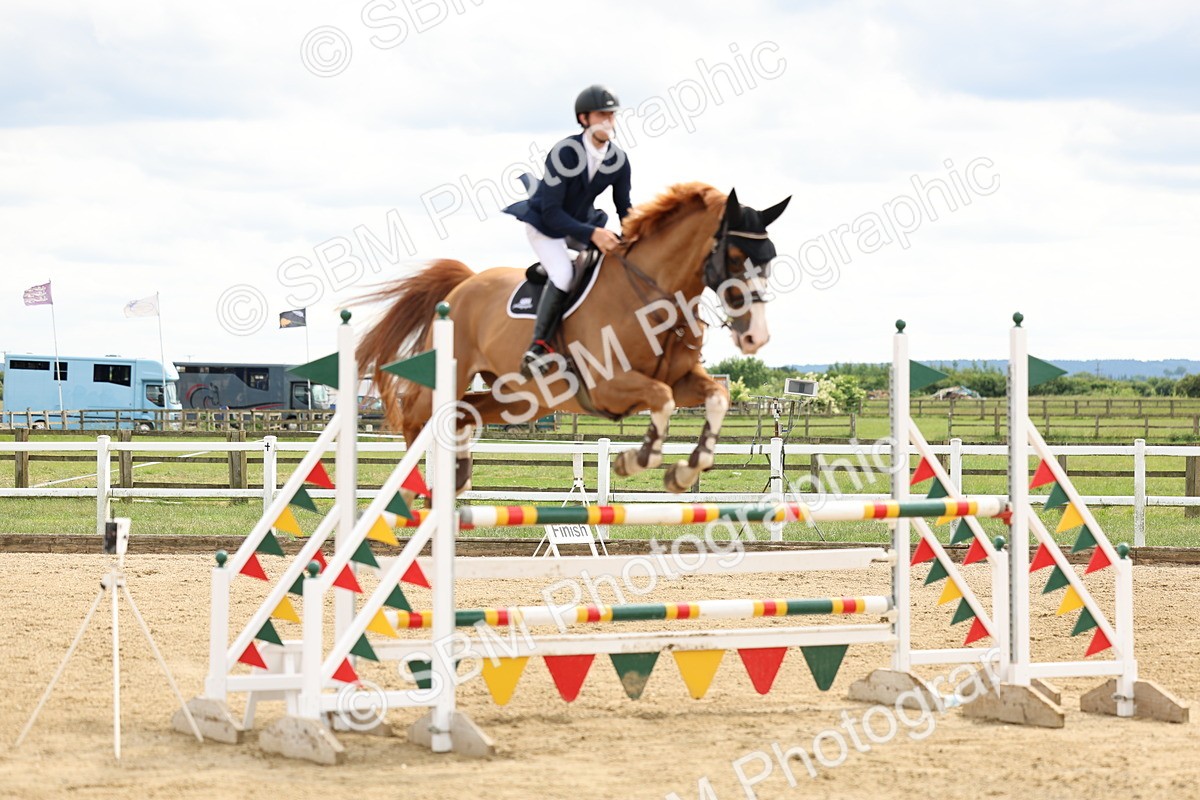 SBM_006173 - Class 19 - Senior Newcomers - 1.10m