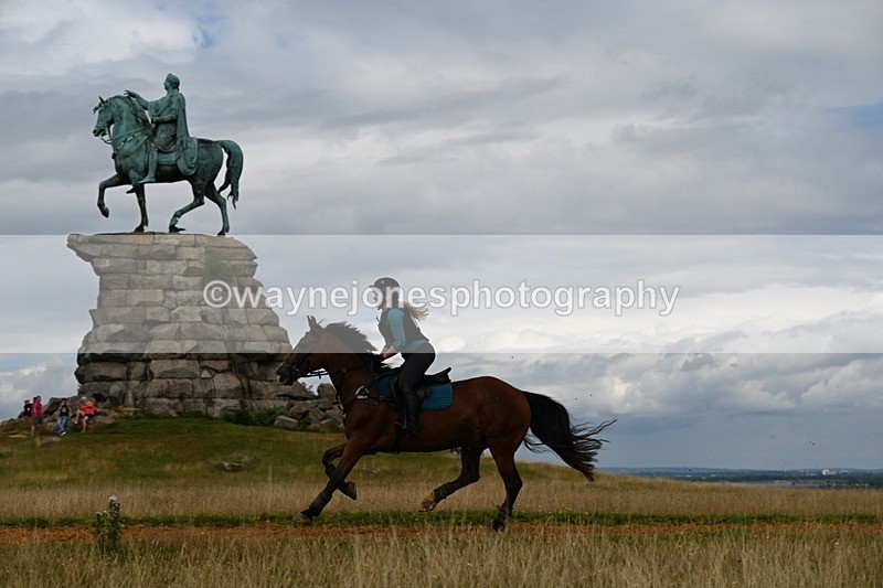 DSC_7700 - Time at Statue 13:16 to 13:52