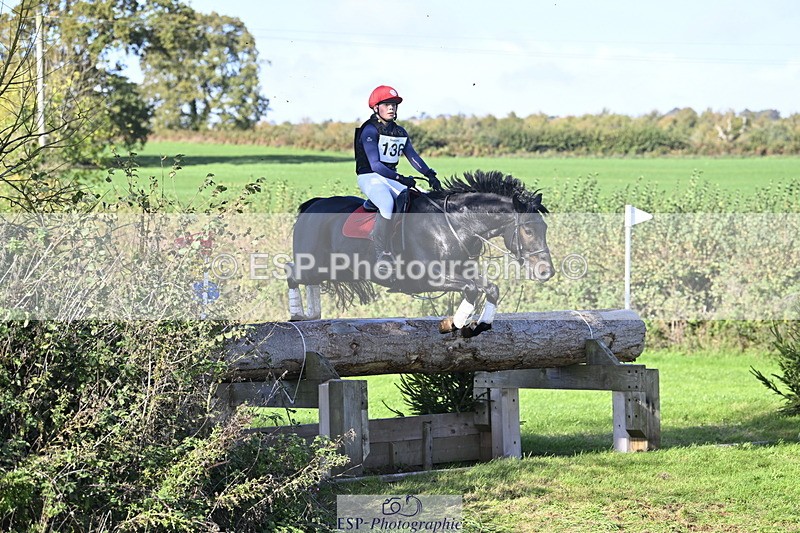 251024A-124301-11240 - B-136-Sophie.Jackson