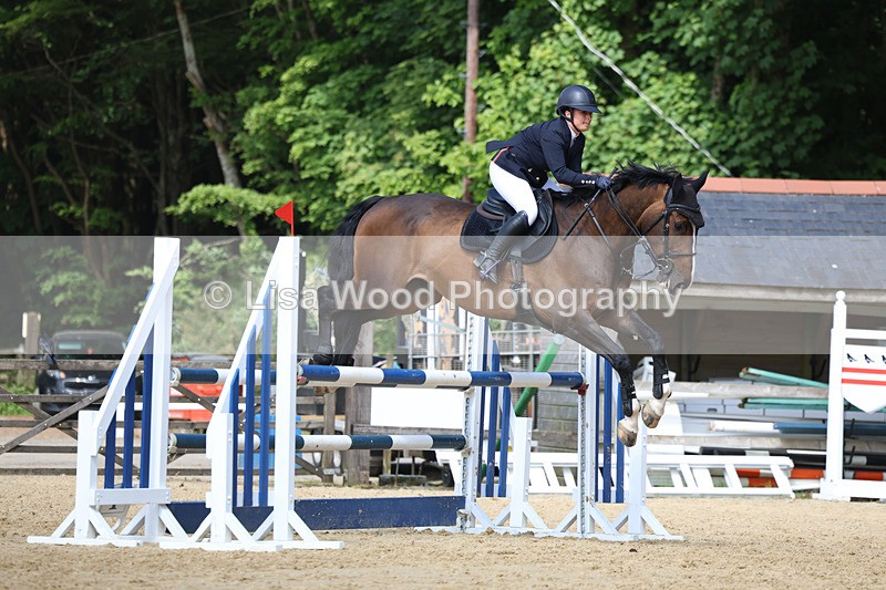 3E7A1211 - Class 14: Senior 1.15m Open