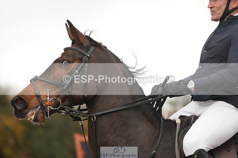 251107-130826-01081 - Cls 6 Foxhunter and 1.20m Open