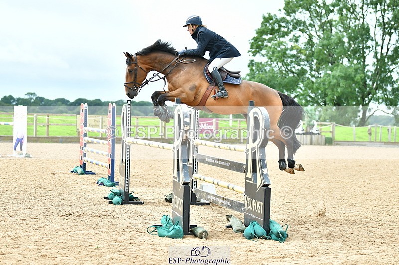 230805A-120758-00337 - Cls 3 Snr Foxhunter & 1.20m Open