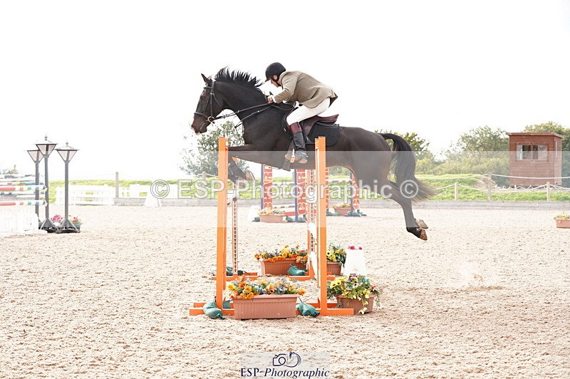 241004A-152210-00959 - Fri 04 Snr Fox & 1.20m Open