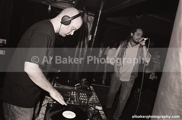 02 mark-torkington kwasi-asante - Friends-&-Family @ the-roadhouse 12.02.05