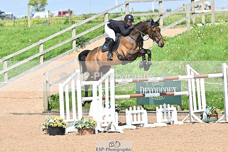 240509A-150721-02656 - Cls 11 National 1.40m Open