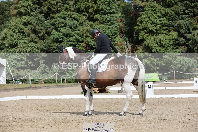 250718A-154349-02665 - 167-Leanne.Pike-Summerhill.orchard