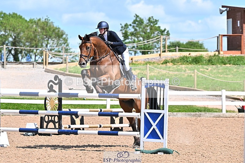 240619A-153325-00864 - Cls 5 Snr Foxhunter and 1.20m Open