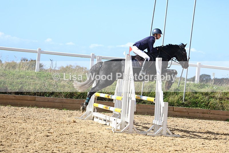 3E7A5023 - Class 9: 80cm Senior