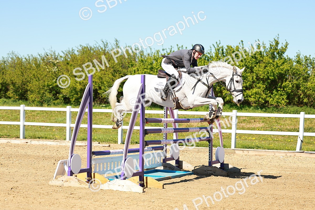 SBM_001530 - Class 5 - Senior Foxhunter - 1.20m