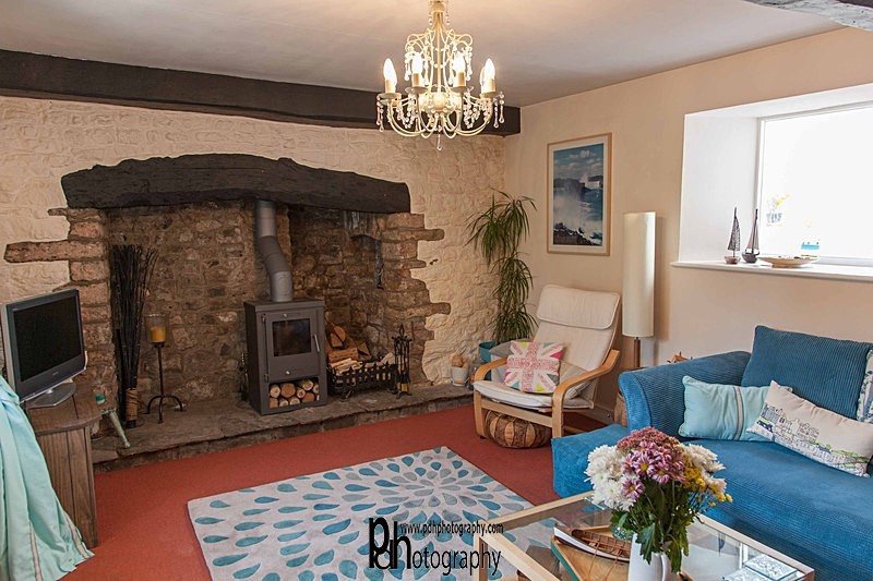 IMG_6084 - Property(examples)