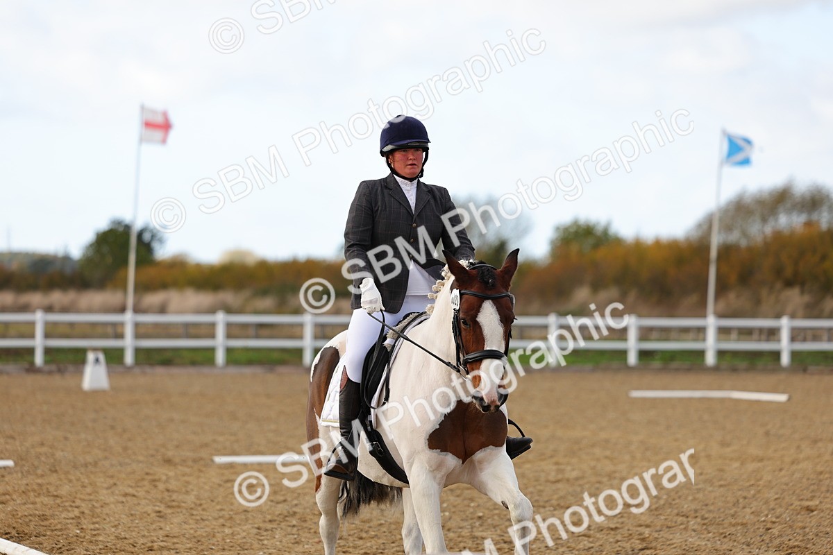 SBM_002659 - Class 8-11 - Novice 1-E1