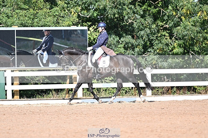 250816-101535-02385 - 046-Martyn.HumphreyIsabeau.May