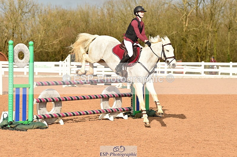 240210A-125520-01261 - Cls 9 Foxhunter & 1.10m Open