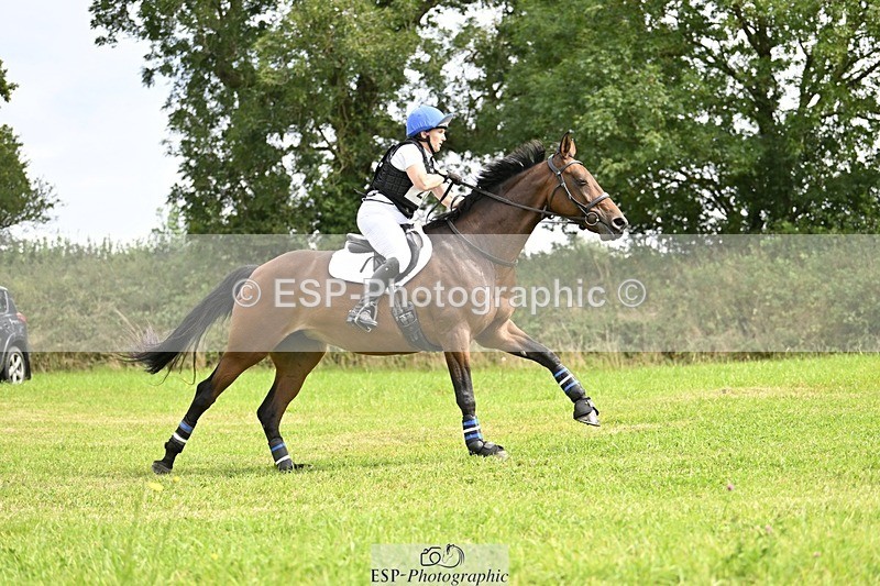 240831A-131320-02532 - 022-Danielle.Burnford-ULTRA.LIGHT