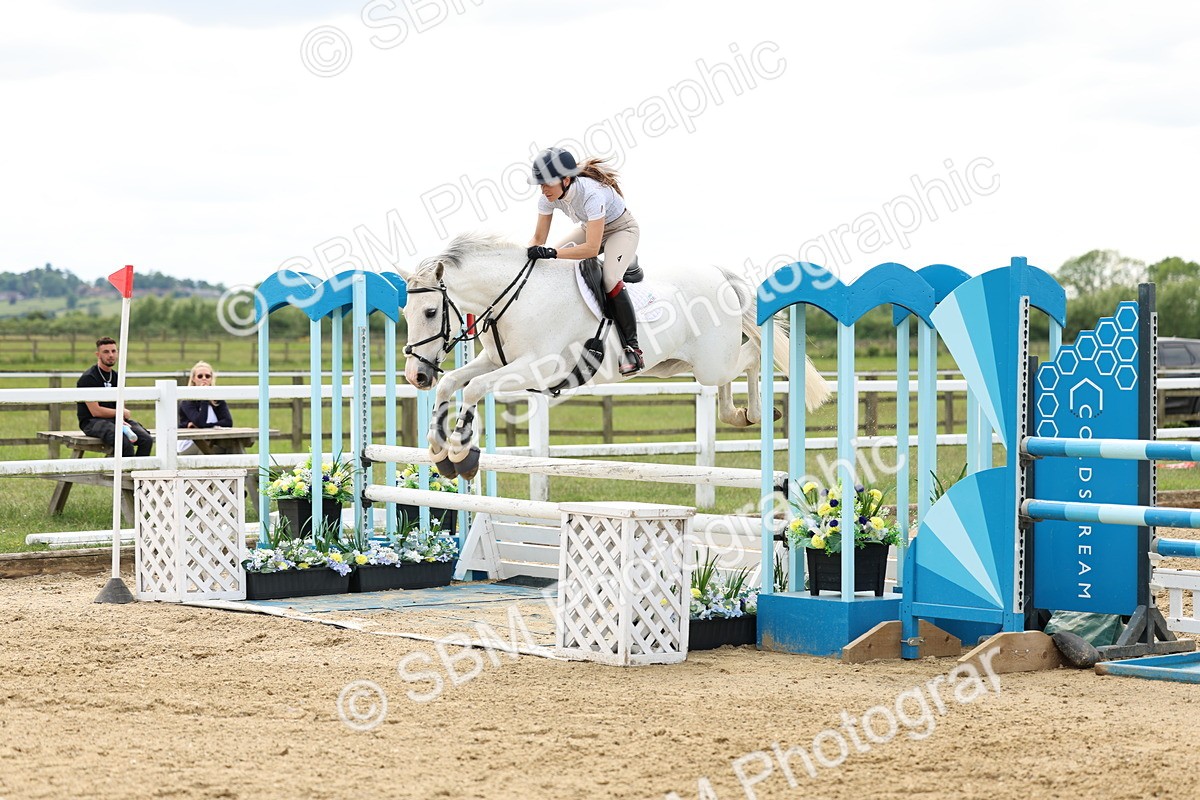 SBM_006085 - Class 19 - Senior Newcomers - 1.10m