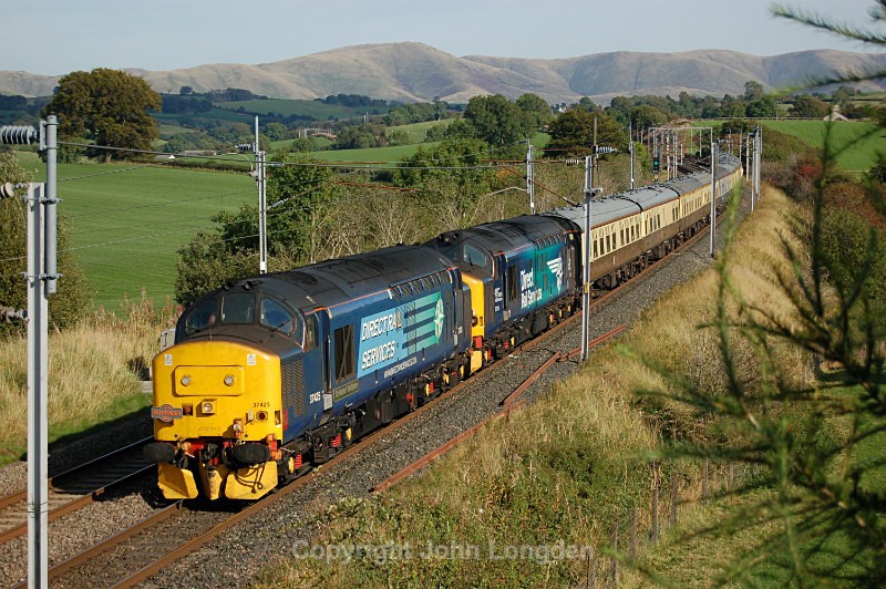 JL - 28.9.15 37425 & 37218 Inverness - Exeter, Docker - West Coast Main Line (north to south)