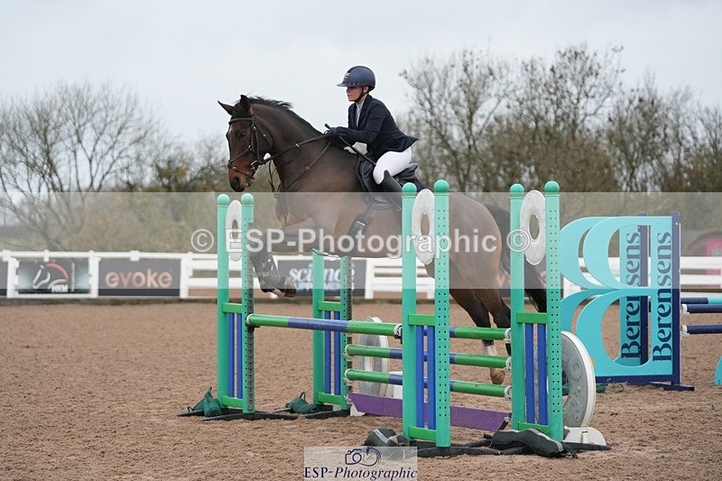 251109-090000-03125 - Cls 15 British Novice and 90cm Open