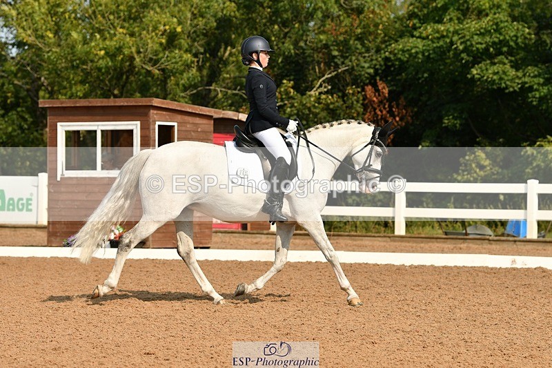 250817-102231-07854 - 207-Esme.LangBrouwershaven.Silvia