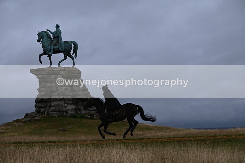 DSC_2740 - Time at Statue 12:34 to 12:56
