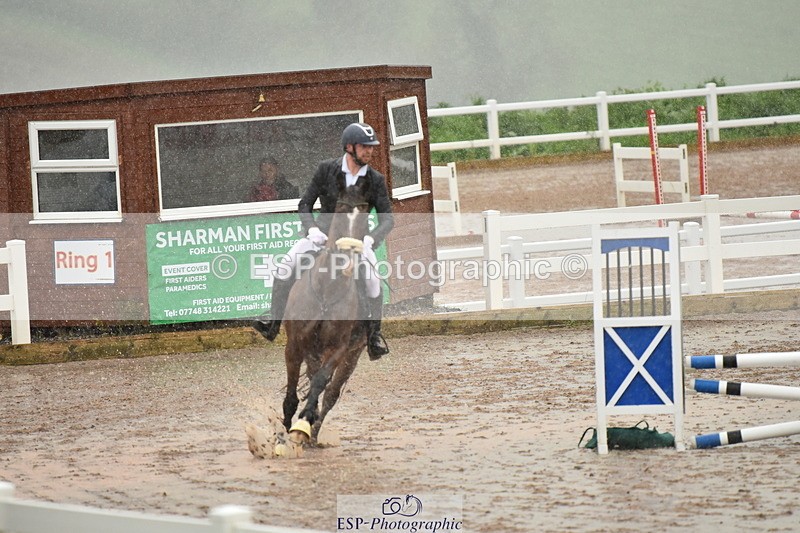 230509A-161540-00033 - 70cm