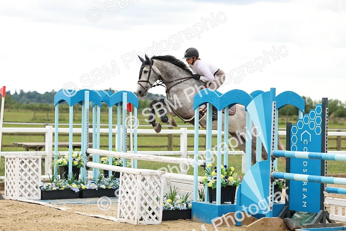 SBM_006256 - Class 19 - Senior Newcomers - 1.10m