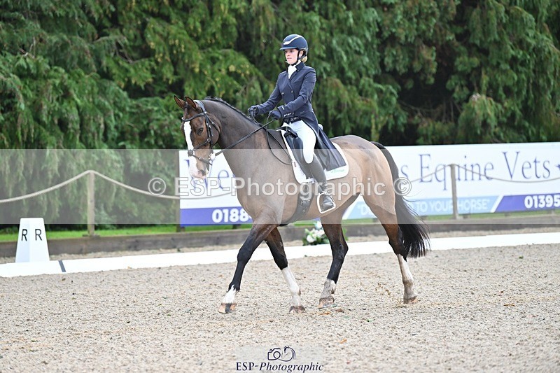 231019-104522-01953 - 103-BEECH.HILL.KIKO.CLOVER-Harriet.Blair-DR