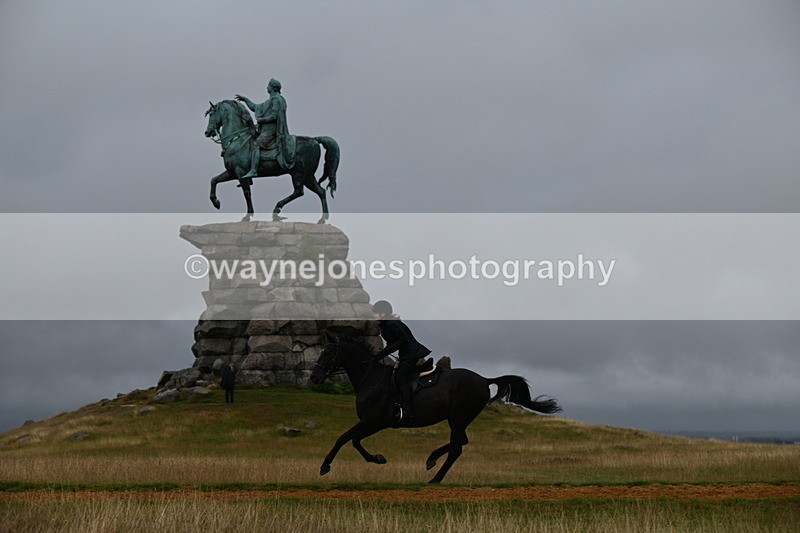 DSC_2600 - Time at Statue 12:34 to 12:56