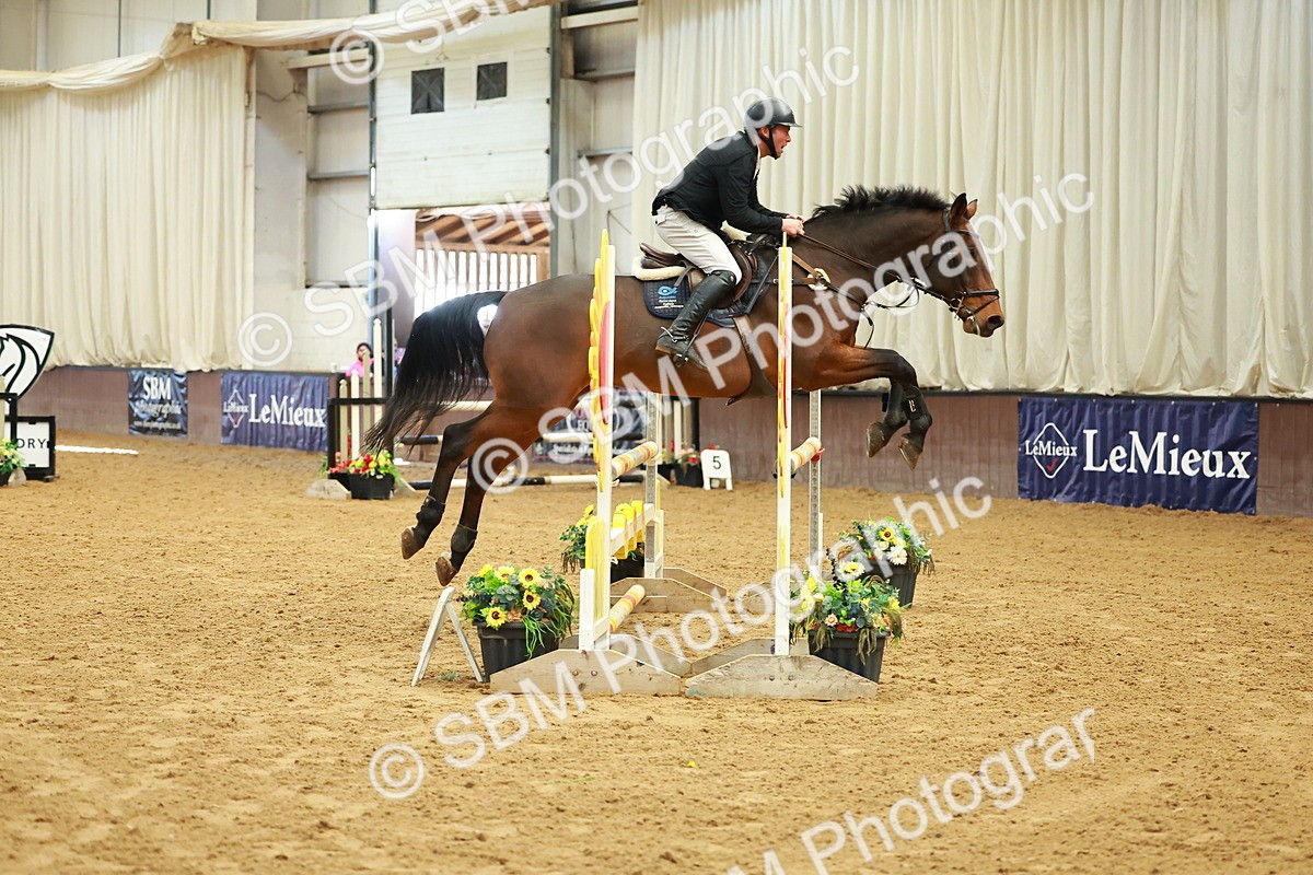 SBM_006186 - Class 17 - Senior Discovery - 1.00m