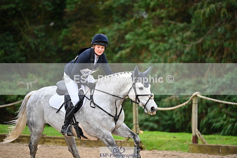 251026A-142103-25093 - F-464-Sophie.Aldrich